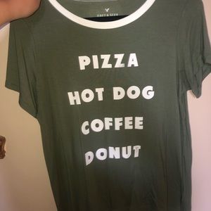 American Eagle t shirt